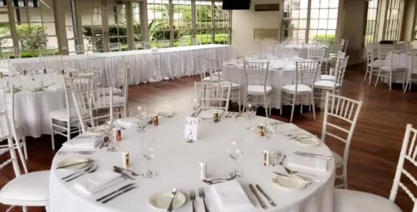 Standard banquet round table 180cm